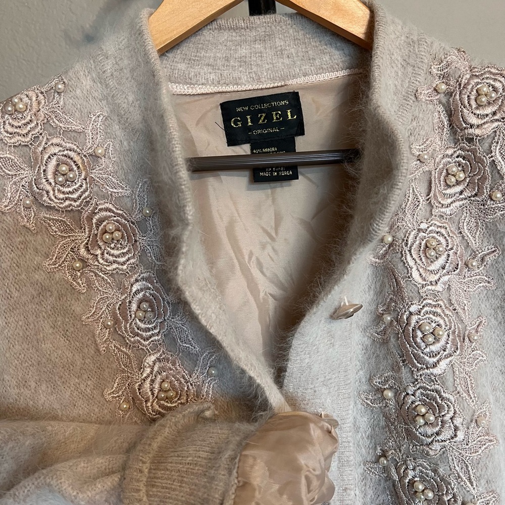 Gorgeous Angora Embellished Cardigan Sweater - L/XL - Picture 4 of 7